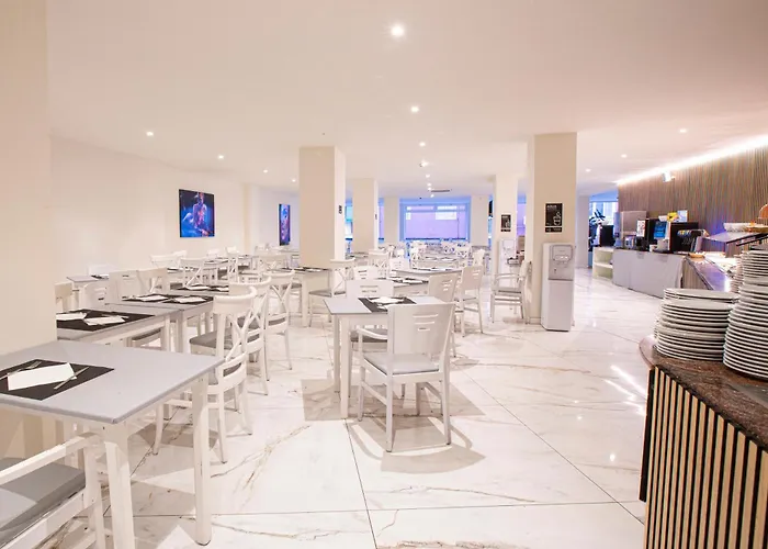 호텔 Fleming Playa Poniente 3*